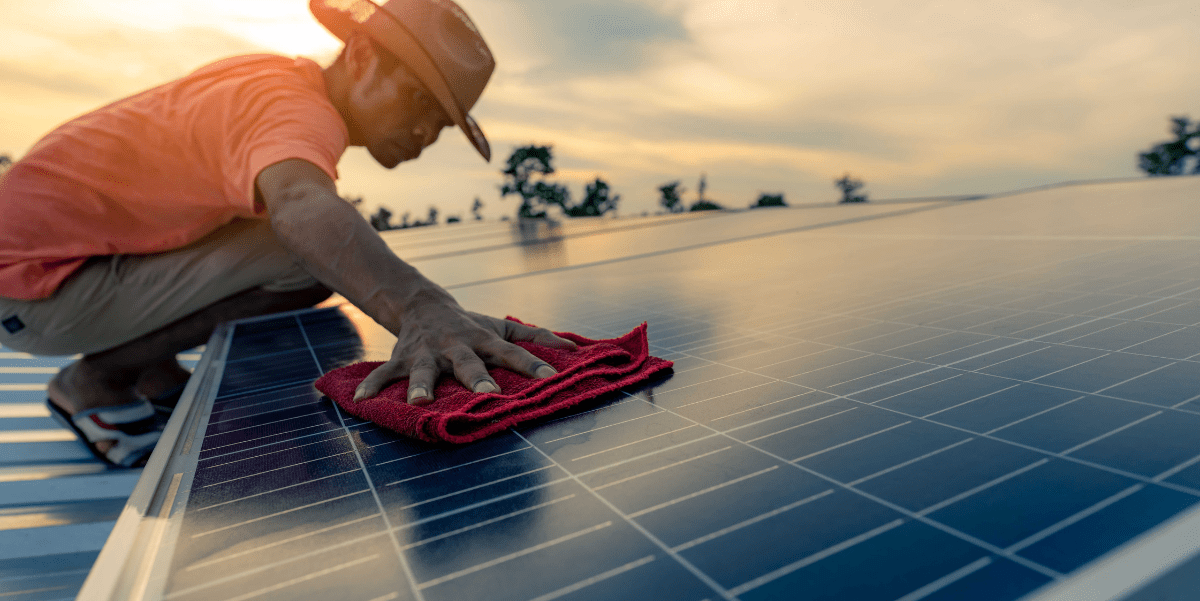 How to Maintain Solar Panels During the Rainy Season​